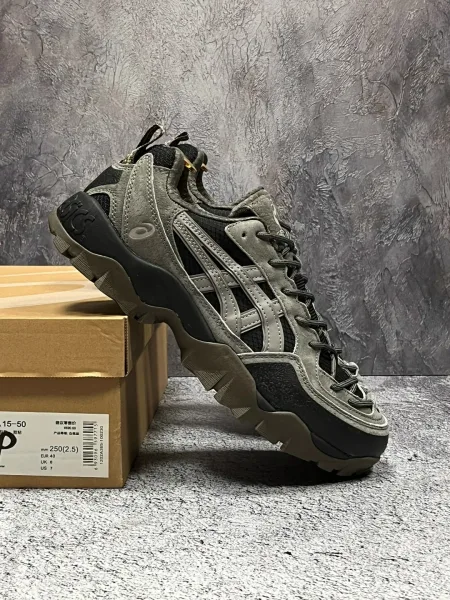 Кроссовки ASICS GEL Gor-Tex 27 зима с полностью прошитой подошвой — фото 8
