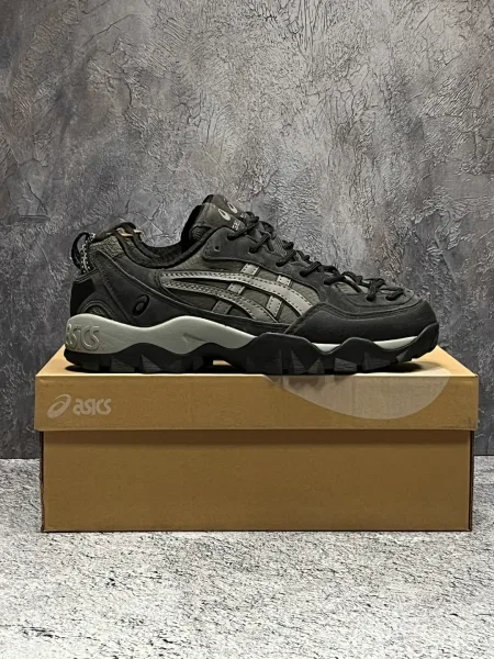 Кроссовки ASICS GEL Gor-Tex 27 зима с полностью прошитой подошвой — фото 1