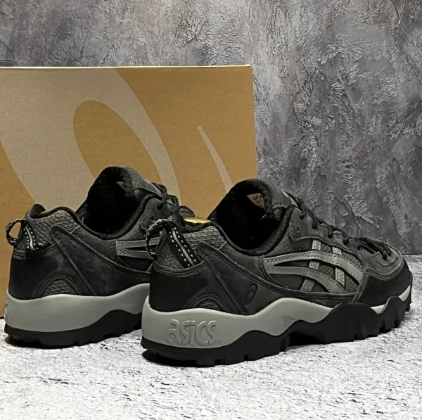 Кроссовки ASICS GEL Gor-Tex 27 зима с полностью прошитой подошвой — фото 12