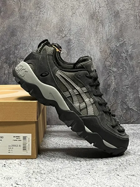 Кроссовки ASICS GEL Gor-Tex 27 зима с полностью прошитой подошвой — фото 13