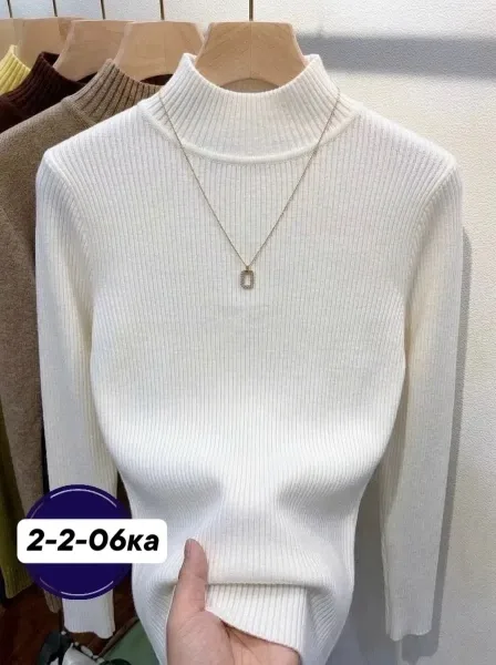 Базовая водолазка в рубчик — идеальная вещь на каждый день — фото 4