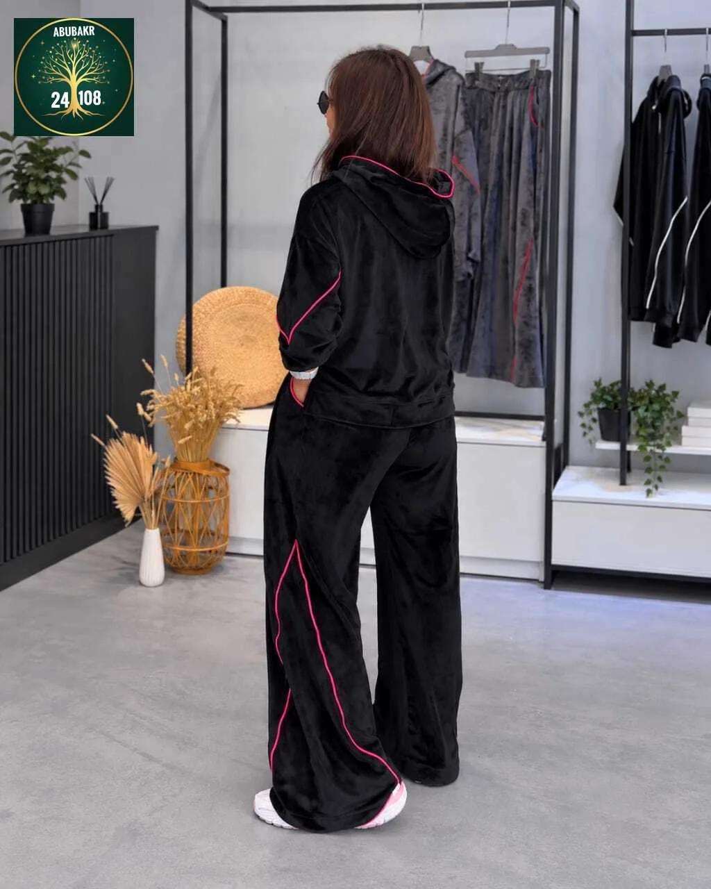Костюм из велюра — фото 4
