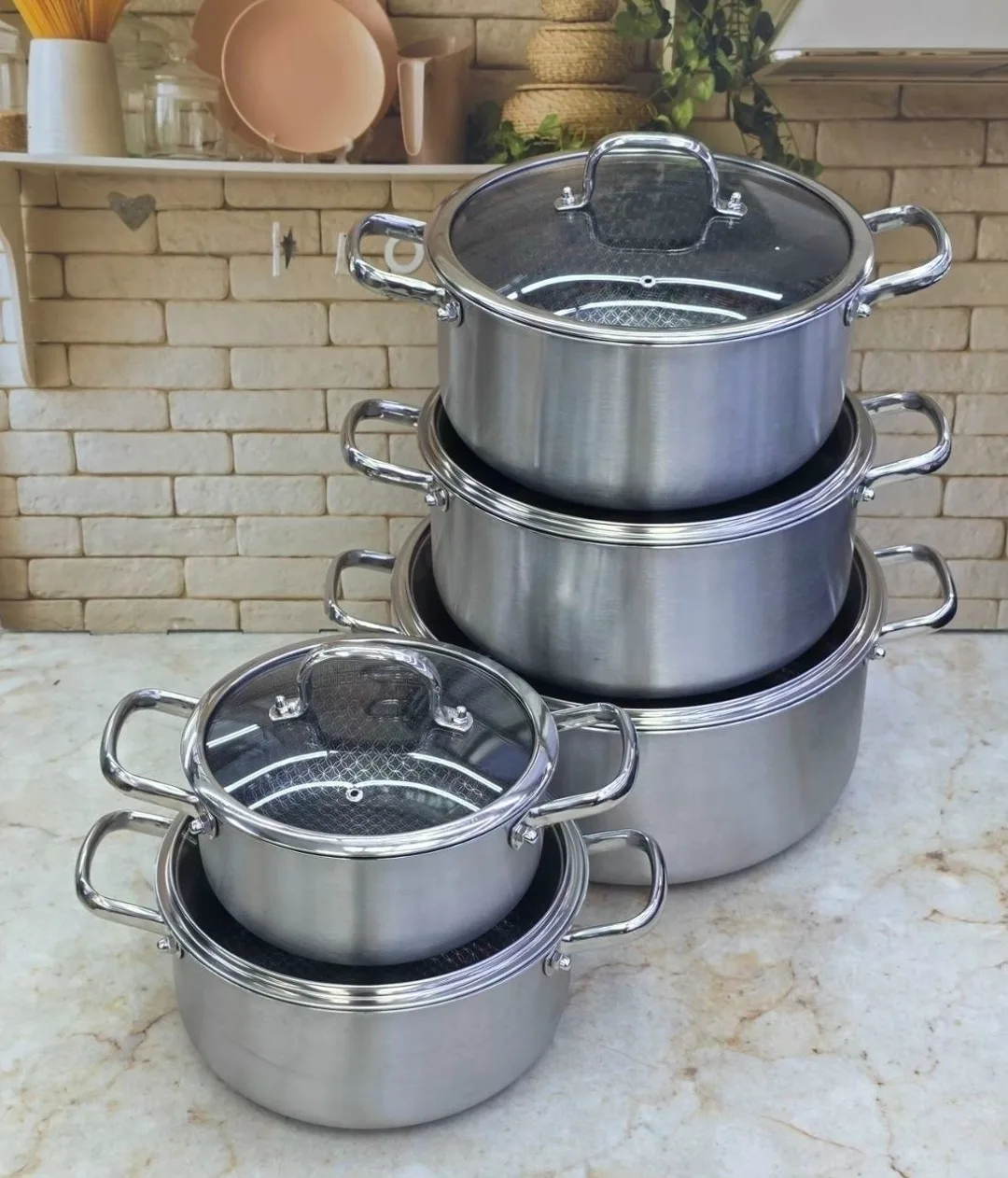 Сковороды, кастрюли, ковши, блинницы все, что нужно для кулинарных экспериментов — фото 1