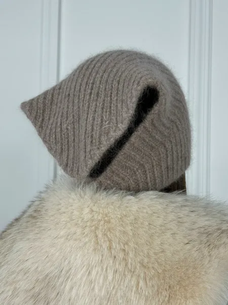 Капор манишке шапки ангора — фото 155