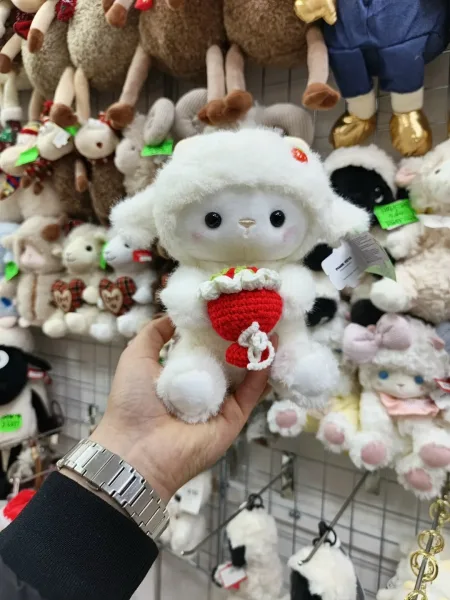 Мягкая игрушка барашка из качественного материала — фото 10