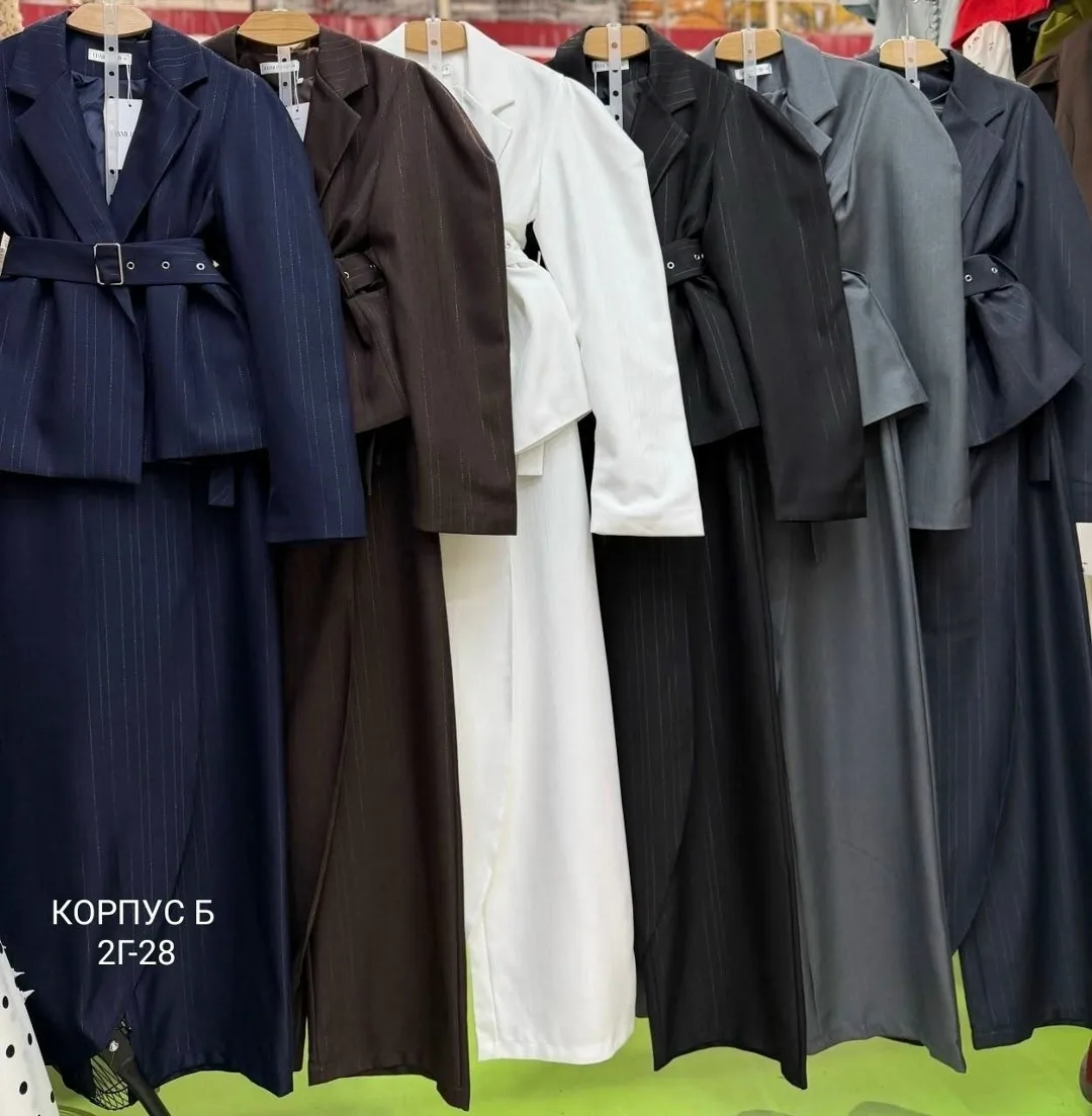 Костюм-двойка в полоску элегантность, которая работает на твой образ — фото 7