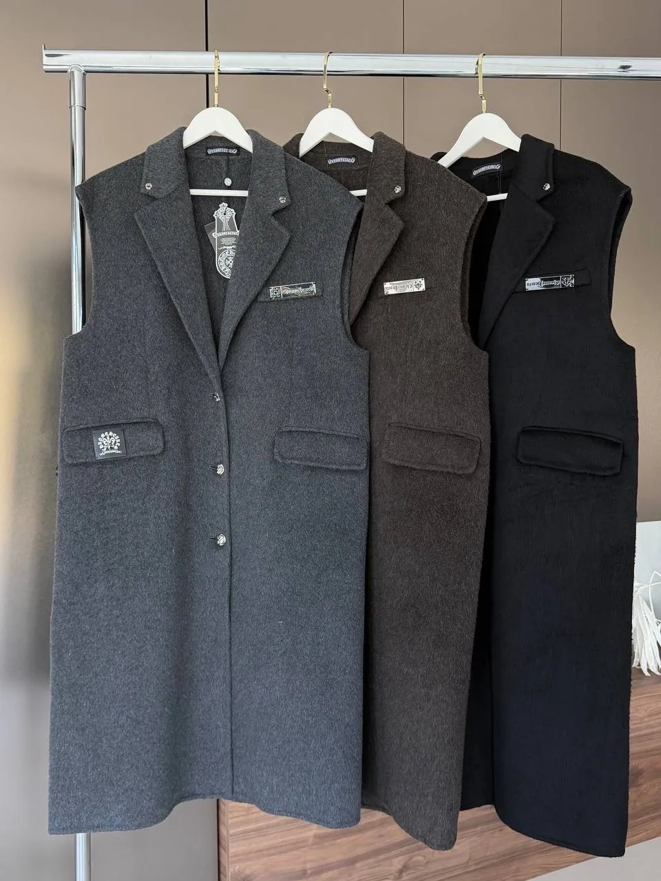Пальто-безрукавка Chrome Hearts из кашемира и шерсти кашемир, шерсть — фото 9