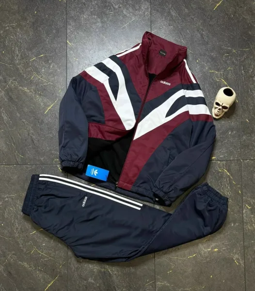 Зимний костюм Adidas тепло и комфорт на каждый день — фото 1