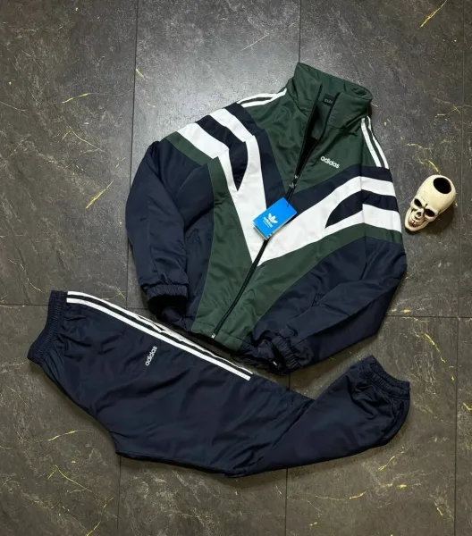 Зимний костюм Adidas тепло и комфорт на каждый день — фото 2