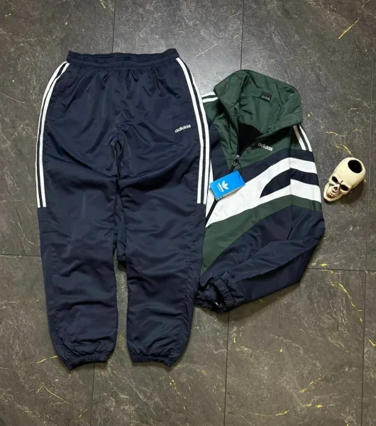Зимний костюм Adidas тепло и комфорт на каждый день — фото 4