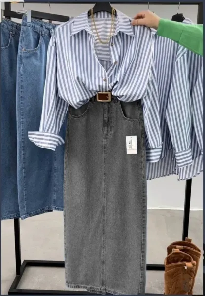 Костюм из рубашки из хлопка и брюк из джинсовой ткани — фото 5