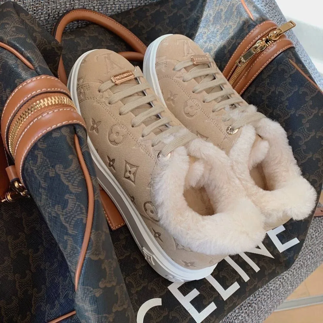 Louis Vuitton утеплённые кроссовки с меховой отделкой — фото 2