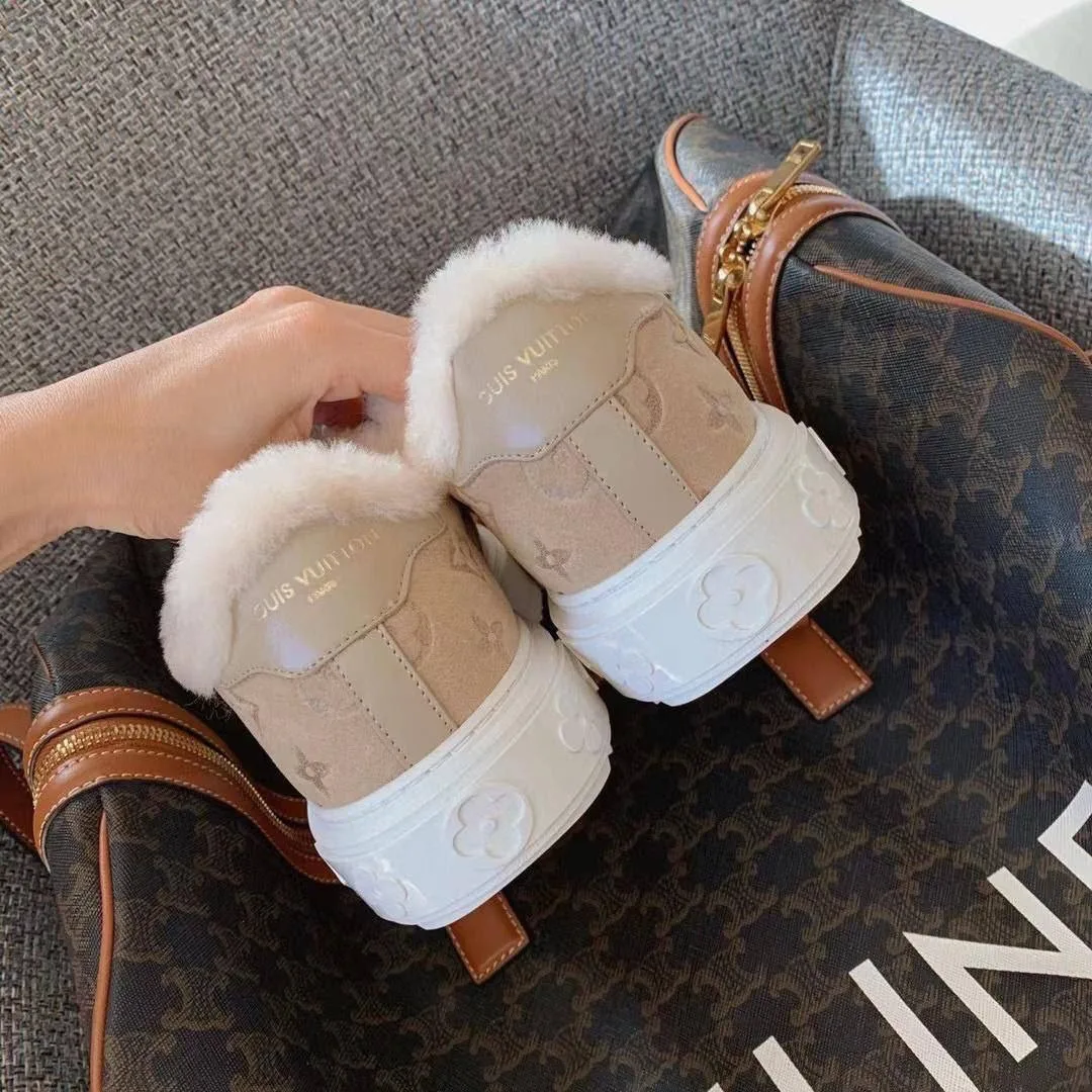Louis Vuitton утеплённые кроссовки с меховой отделкой — фото 9