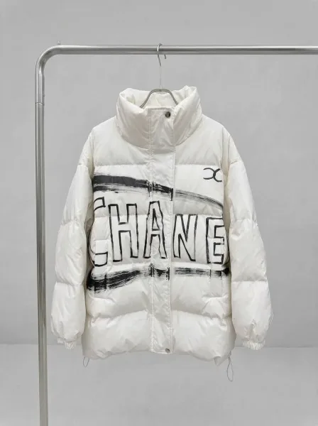 Крутые пуховики CHANEL — фото 10