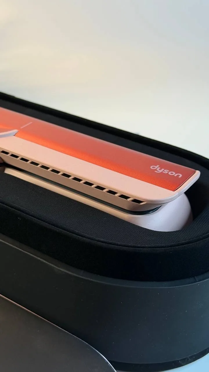 Dyson Airstrait Hs06 Контроль температуры и защита от перегрева — фото 4