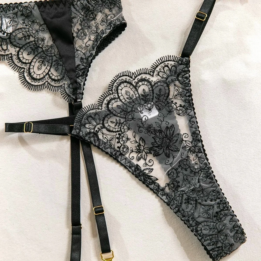 Трусики-стринги BLACK LACE — фото 6