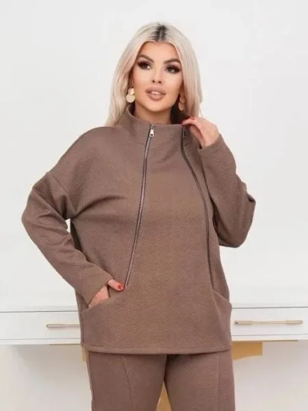 Костюмы двойка в стиле sport-chic — фото 4