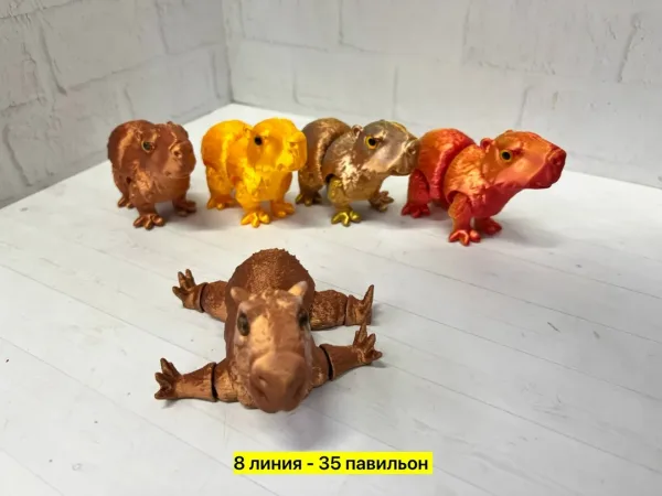 Игрушка из пластика в виде капибары — фото 2