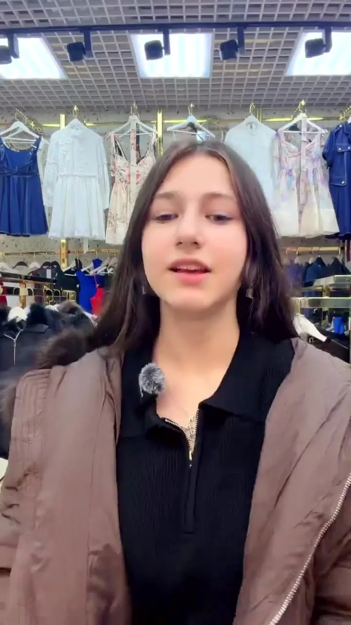 Пуховик с мехом лисы и утиной перьевиной — видео