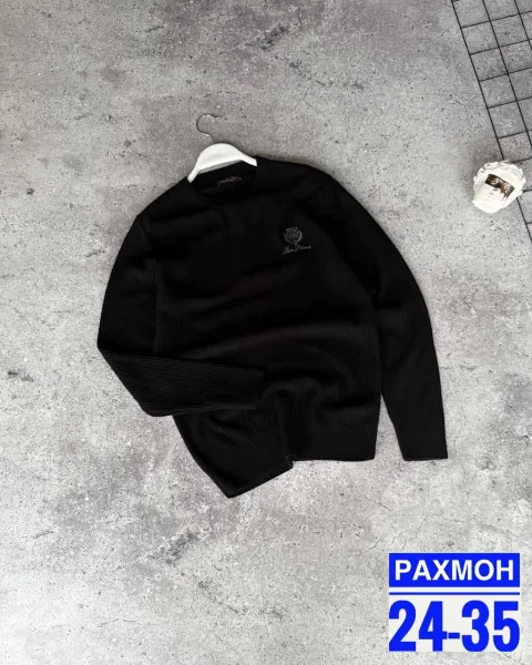 Мужской свитер с вышивкой логотипа — фото 2
