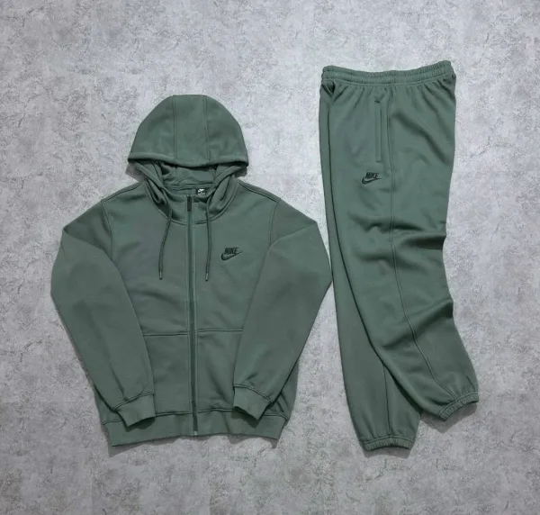 Костюмы NIKE из трикотажа с внутренним флисовым утеплением — фото 2