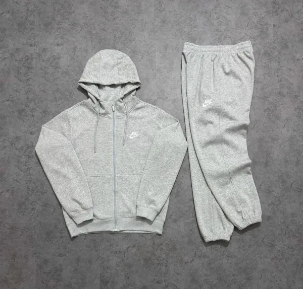 Костюмы NIKE из трикотажа с внутренним флисовым утеплением — фото 15