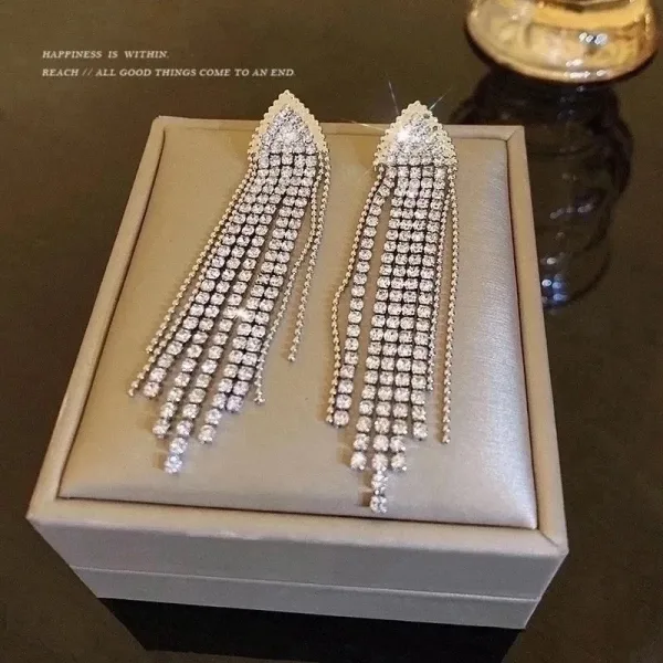 Серьги висюльки лаконичные и стильные — фото 1