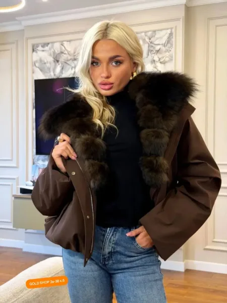 Пуховик женский с натуральным мехом песца — фото 2