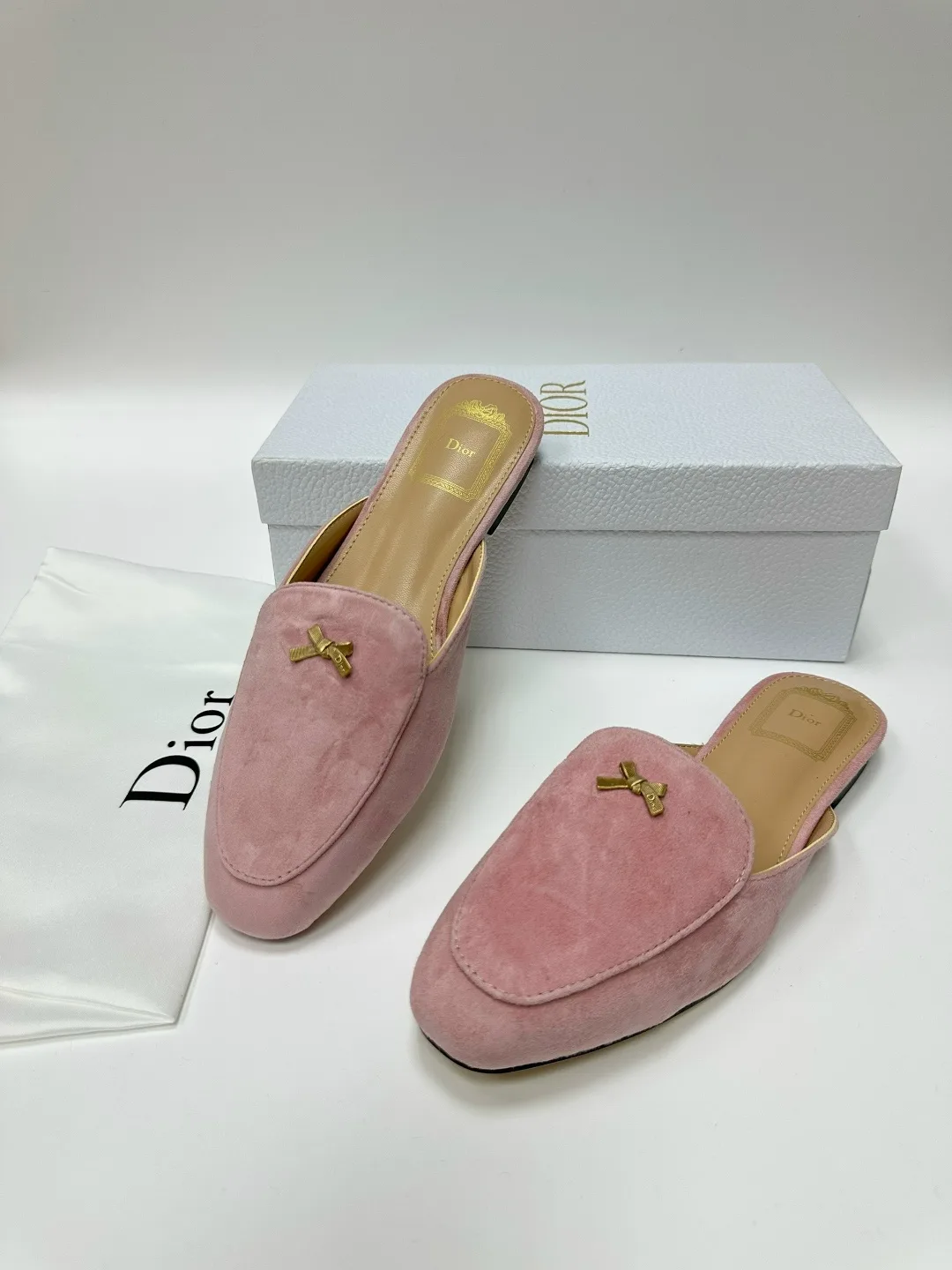 Лоферы женские DIOR, замша — фото 3