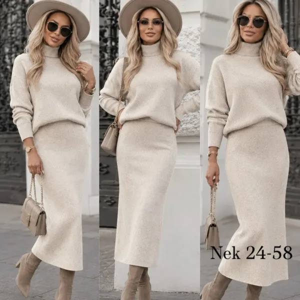 Нежный комплект из свитера с воротничком и юбки из ткани — фото 1