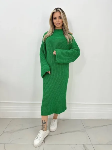 Платье идеально подходит женщинам разной фигуры — фото 11