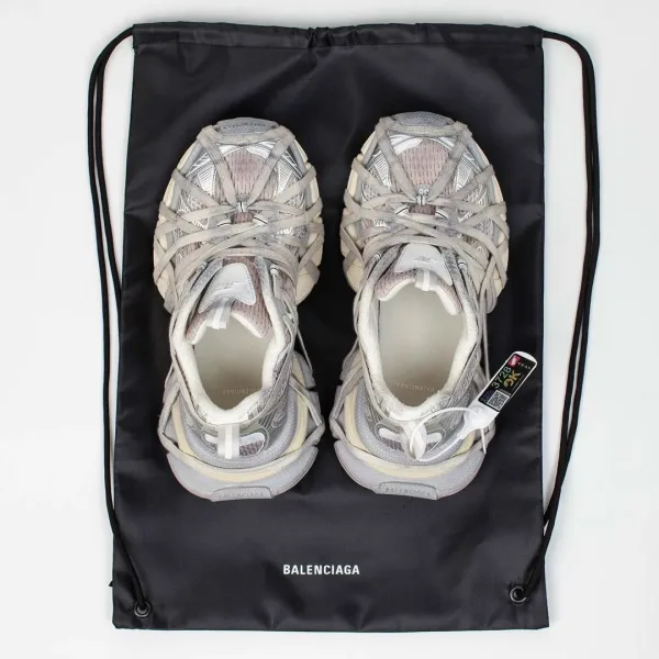 Культовые кроссовки Balenciaga 3XL — фото 1