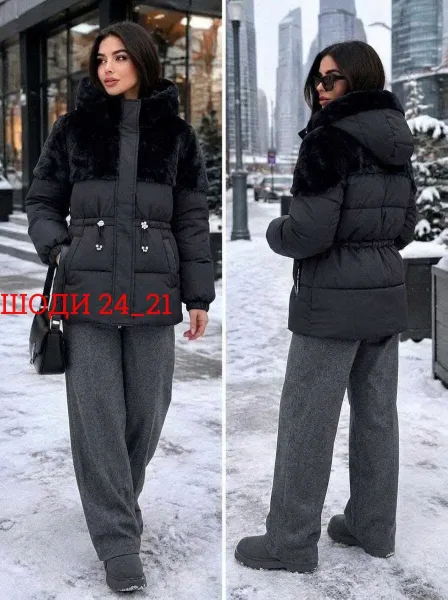 Зимняя куртка женская молочного цвета — фото 2