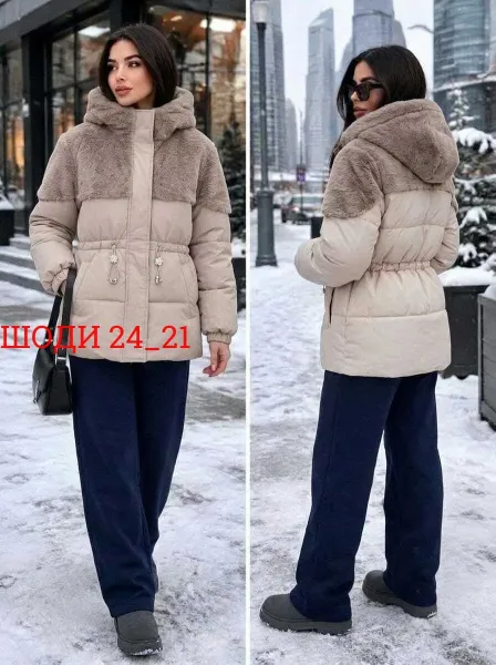 Зимняя куртка женская молочного цвета — фото 3
