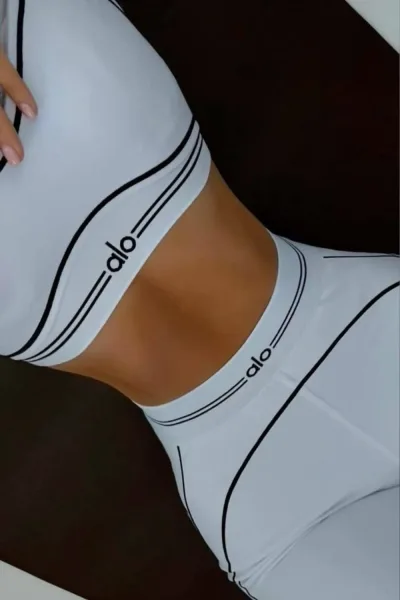 Костюмчики ALO YOGA — фото 17