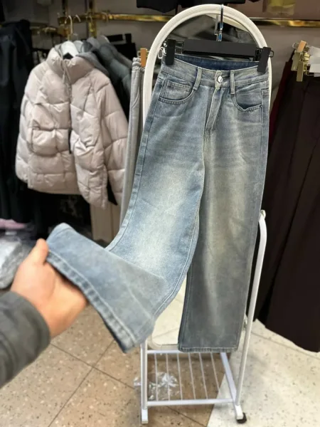 Джинсы из натурального хлопка — фото 16