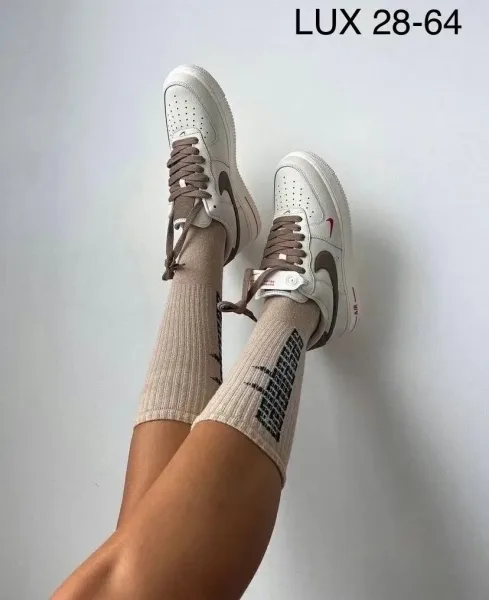 Кроссовки женские Nike Air Force из натуральной кожи — фото 15
