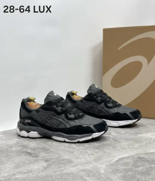 Мужские зимние кроссовки ASICS из натуральной замши с непромокаемым покрытием — фото 4