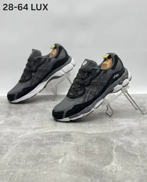 Мужские зимние кроссовки ASICS из натуральной замши с непромокаемым покрытием — фото 14