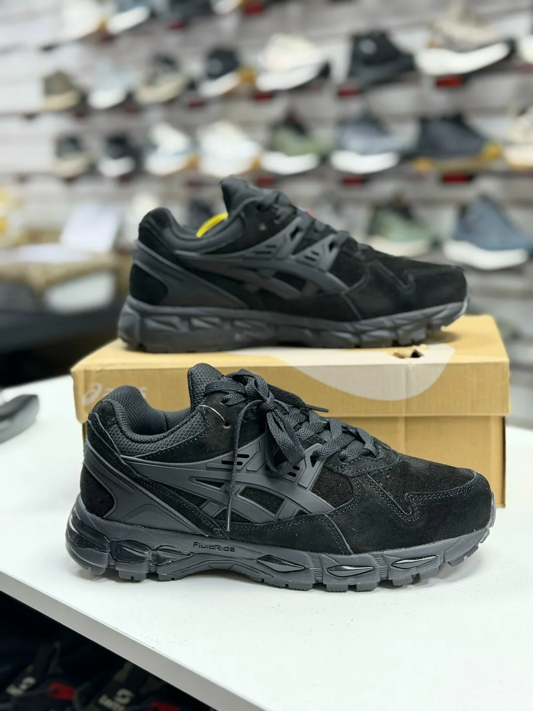 ASICS кроссовки — фото 2