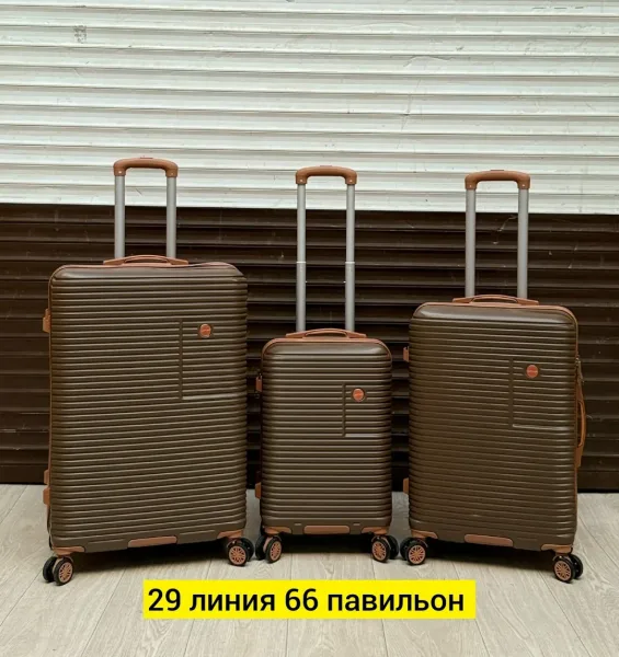 Набор из трёх чемоданов на 4 колёсах из прочного поликарбоната — фото 4