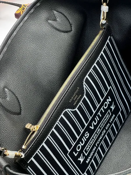 LOUISVUITTON, сумка из канвы и натуральной кожи — фото 7