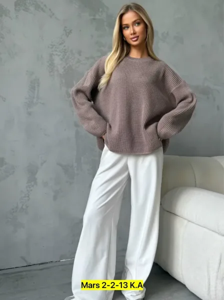 Свитер с вязкой, свободный крой oversize, подходит для утепления под — фото 7