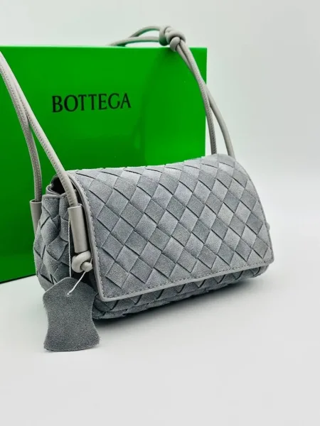 Bottega Veneta Сумка выполнена из натуральной замши — фото 2
