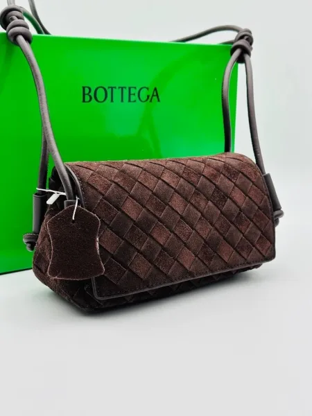 Bottega Veneta Сумка выполнена из натуральной замши — фото 8