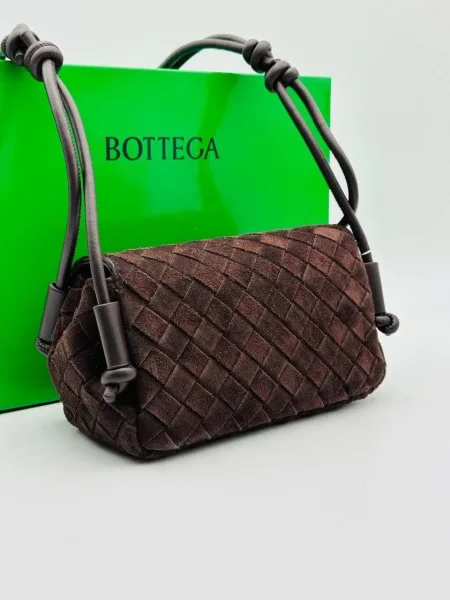 Bottega Veneta Сумка выполнена из натуральной замши — фото 9