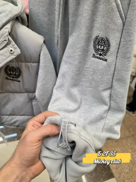 Детский костюм-тройка стиль и комфорт в одном образе — фото 9