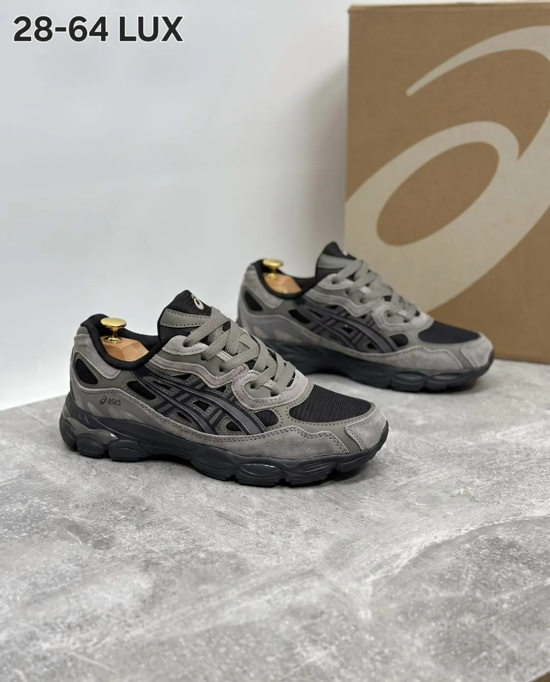 Мужские зимние кроссовки ASICS из натуральной замши с непромокаемым покрытием — фото 2