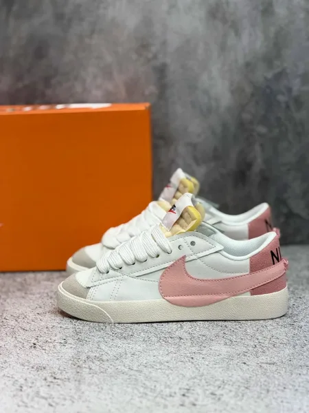 Кроссовки Nike Blazer LUXE в коробке — фото 4