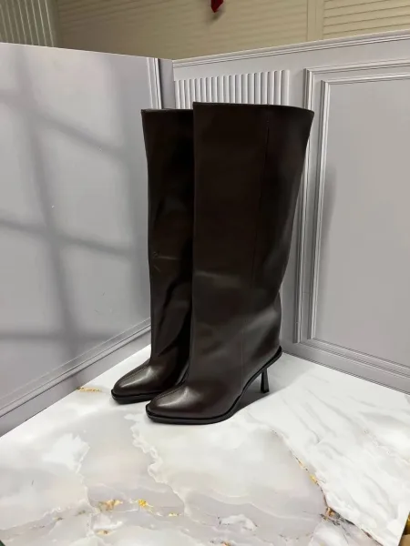 Женские сапоги — фото 2